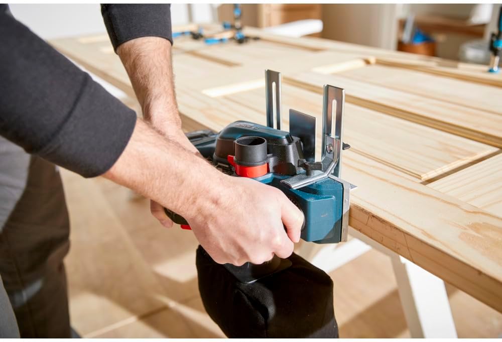 Bosch GHO18V-26N 18V Brushless Planer