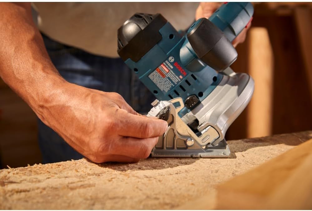 BOSCH CCS180-B15 18V 6-1/2 In. Blade-Left Circular Saw Kit with (1) CORE18V 4 Ah Advanced Power Battery