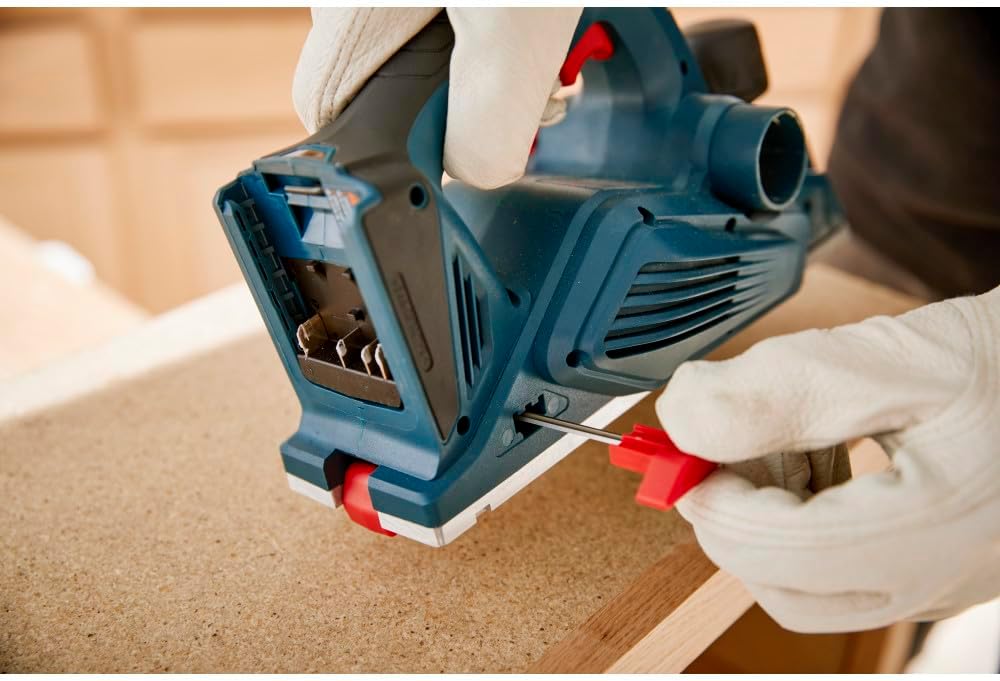 Bosch GHO18V-26N 18V Brushless Planer