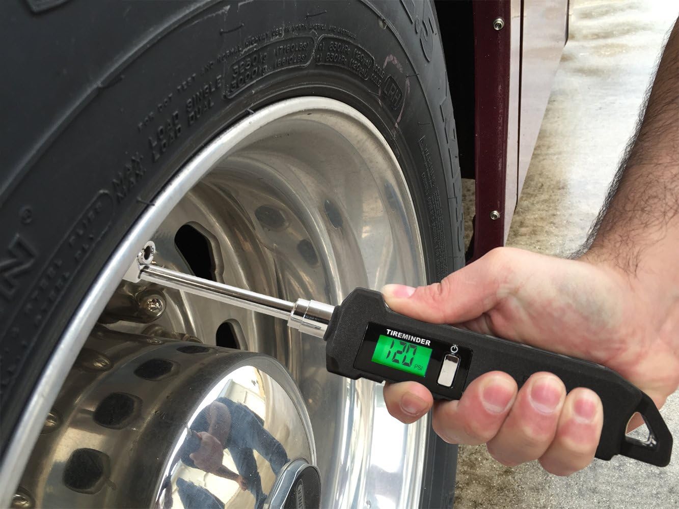 TireMinder High Precision Digital Truck and RV Gauge with Replaceable AAA Batteries and 5 Year Warranty, Black