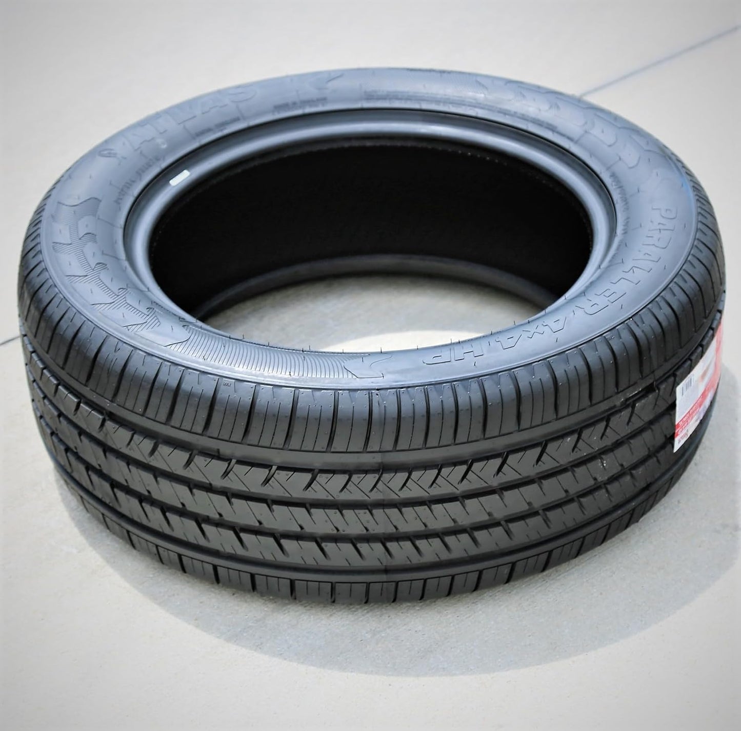 Atlas Paraller 4x4 HP Performance 235/70R16 106H Passenger Tire