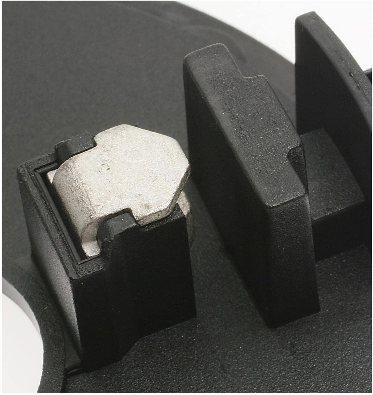 Standard Motor Products LX752 Ignition Pick Up