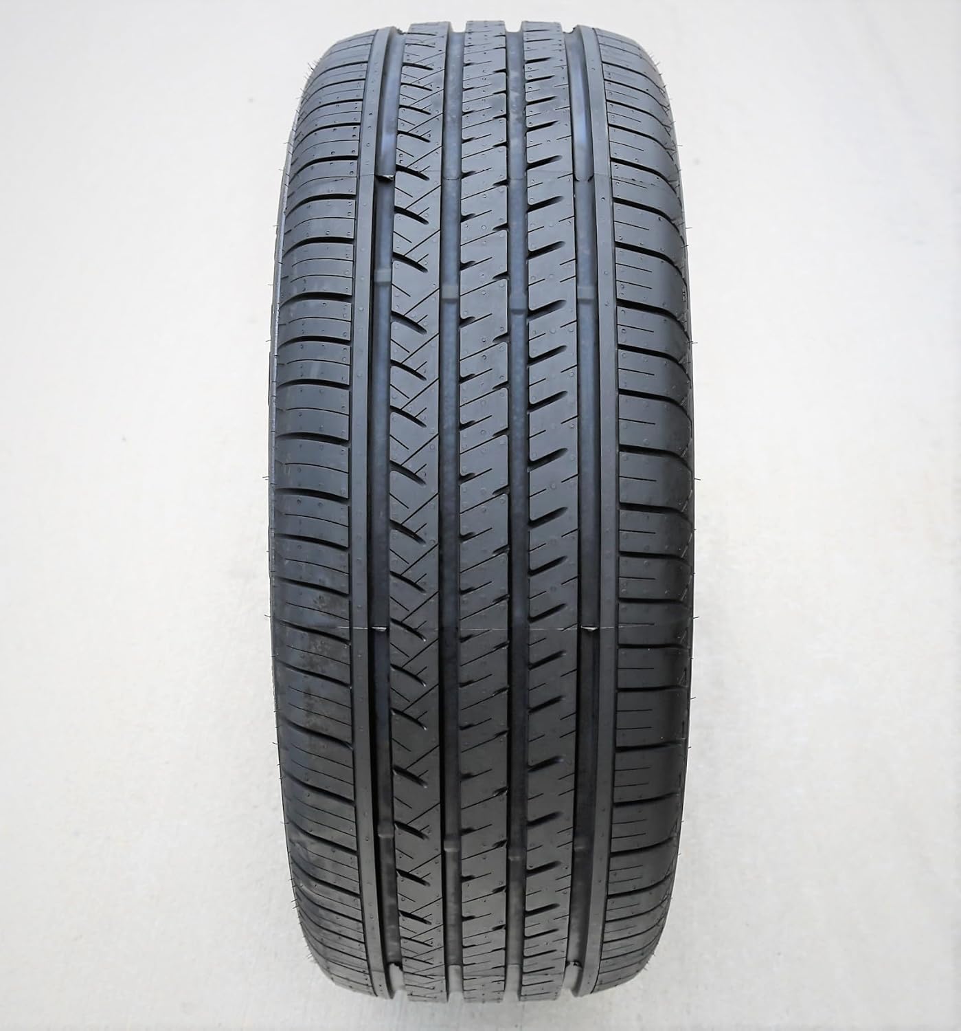 Atlas Paraller 4x4 HP Performance 235/70R16 106H Passenger Tire