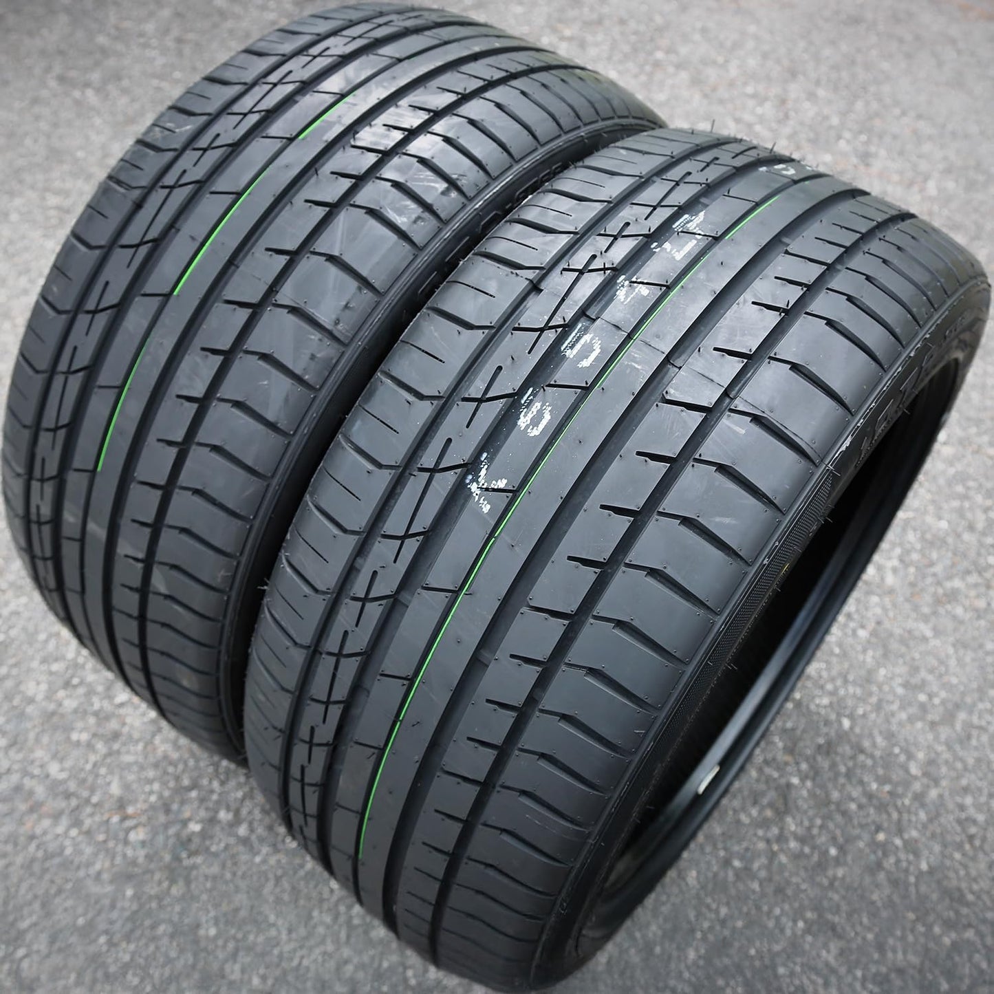 ACCELERA 305/45 ZR22 118W XL IOTA ST68 TL(T)
