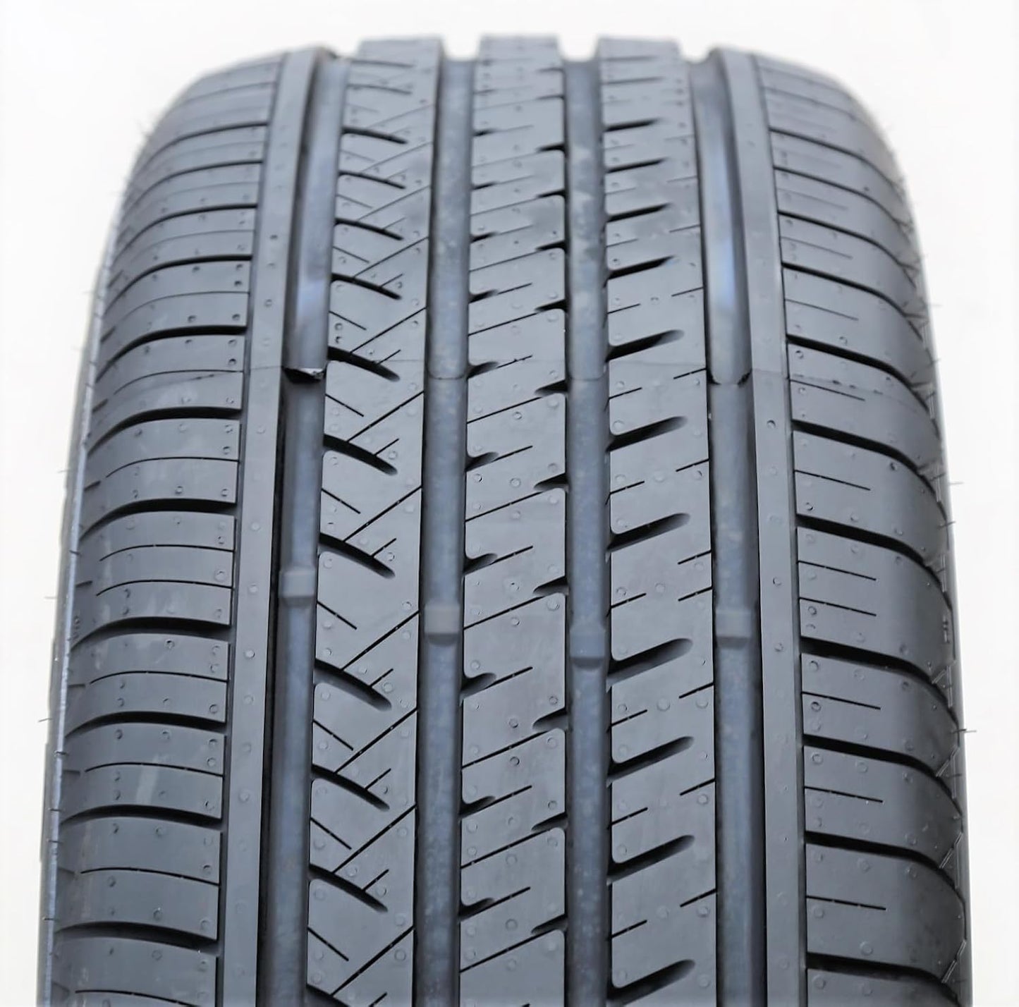 Atlas Paraller 4x4 HP Performance 235/70R16 106H Passenger Tire