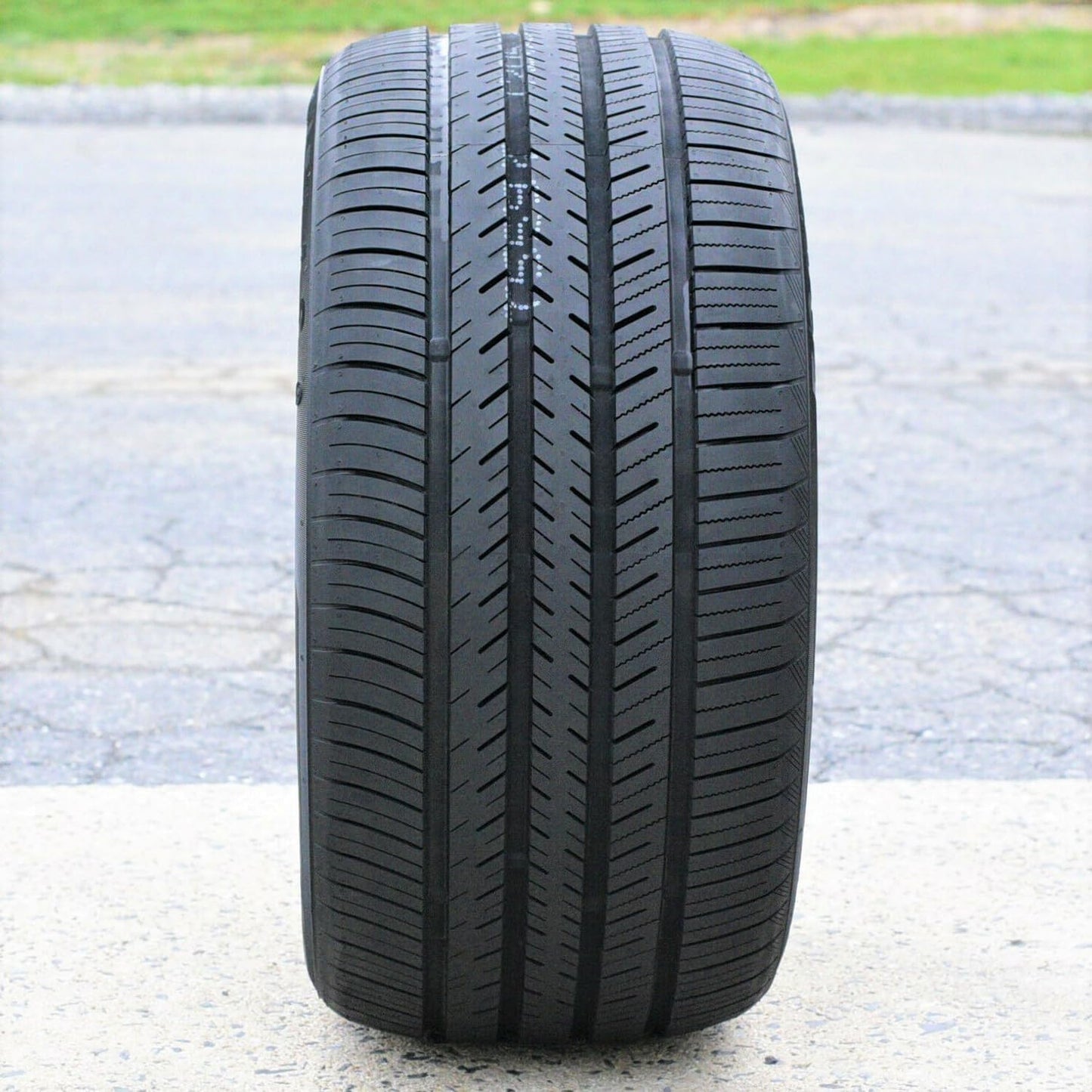 255/40R19 Atlas Tire Force UHP 100Y, XL All Season High Performance 520AAA 40K