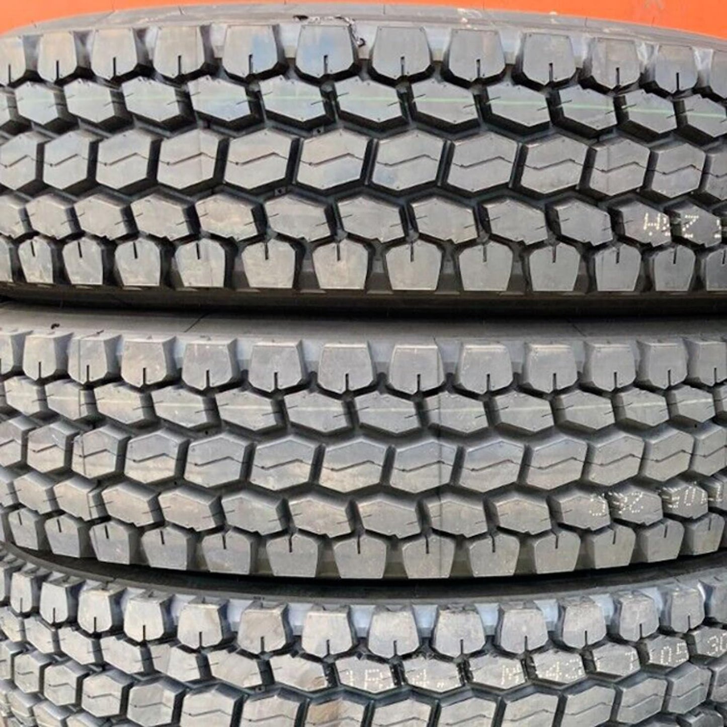 BlackHawk BDR77 255/70R22.5 140/137L H