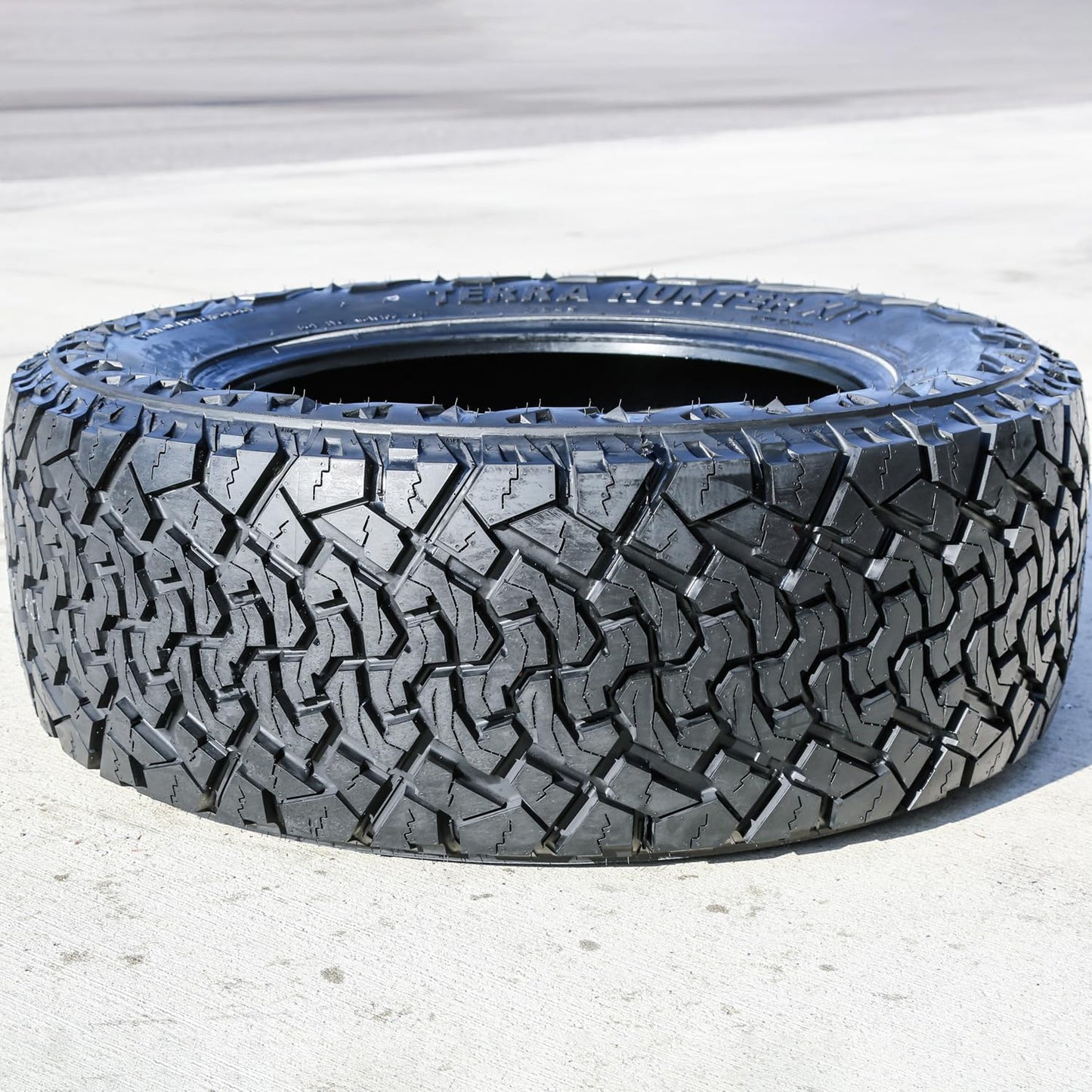 Set of 4 (FOUR) Venom Power Terra Hunter X/T XT All-Terrain Mud Light Truck Radial Tires-37X13.50R22LT 37X13.50X22 37X13.50-22 128Q Load Range F LRF 12-Ply BSW Black Side Wall