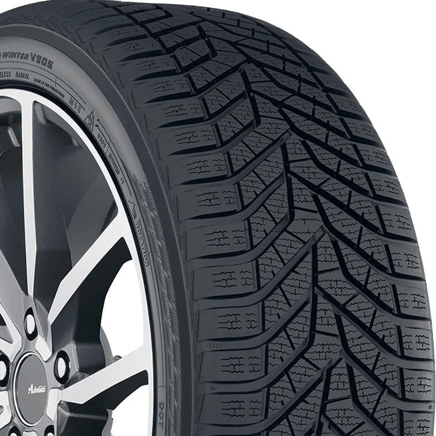 Yokohama BluEarth Winter V905 235/55R18 100V