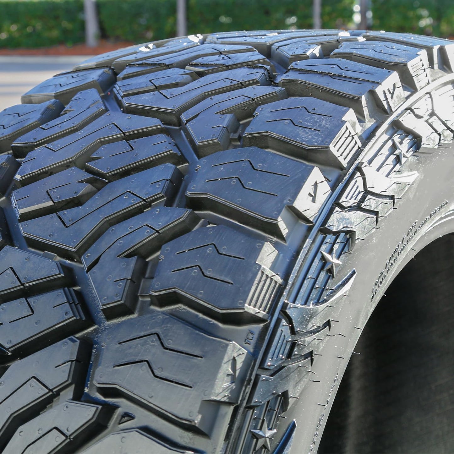 Venom Power Trail Hunter ATX A/T All-Terrain Off-Road Light Truck Radial Tire-33X12.50R22LT 33X12.50X22 33X12.50-22 109R Load Range E LRE 10-Ply BSW Black Side Wall