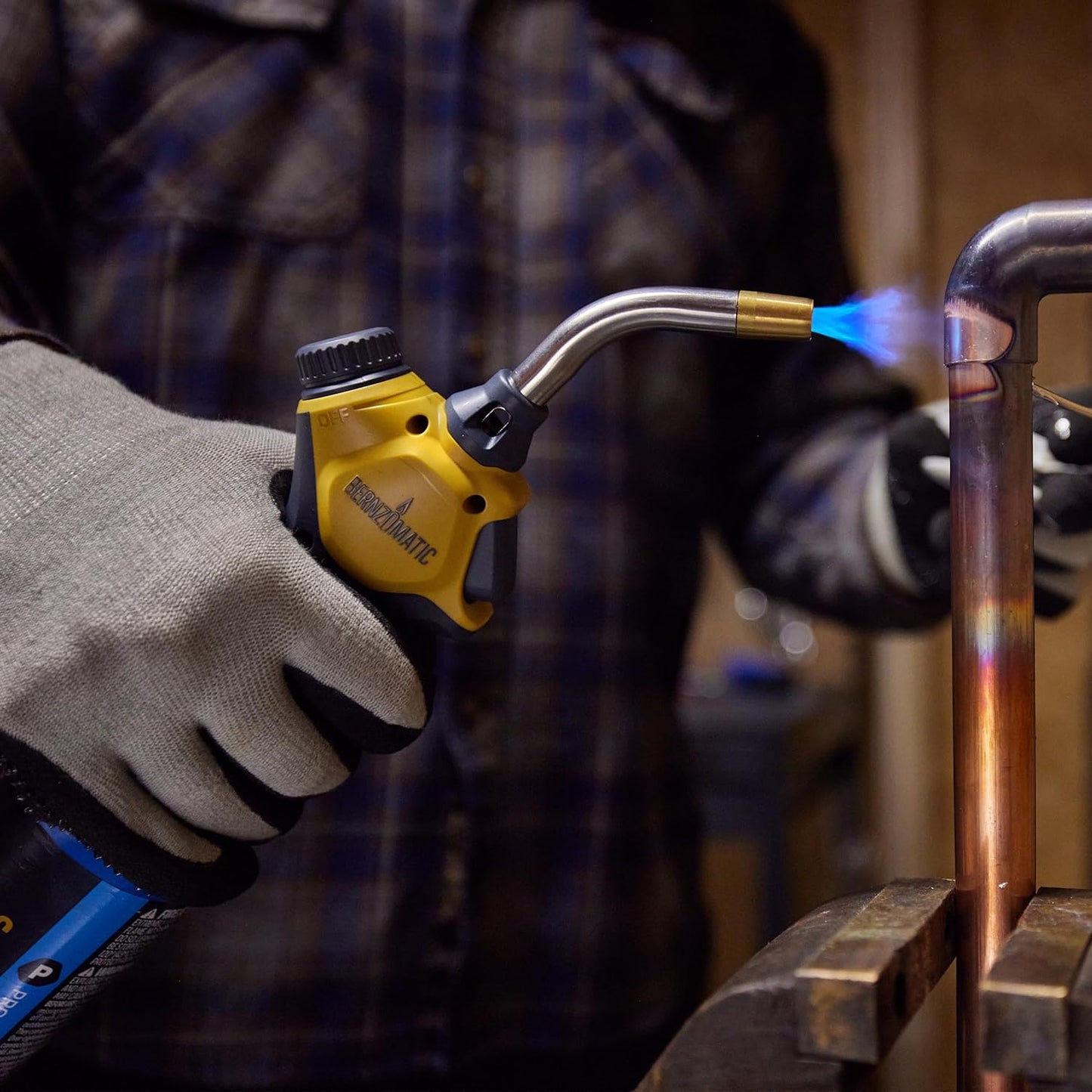Bernzomatic® FlameCommander™ Torch – Adjustable Swirl Flame Propane Torch for DIY Projects, Household Repairs, Soldering, and More