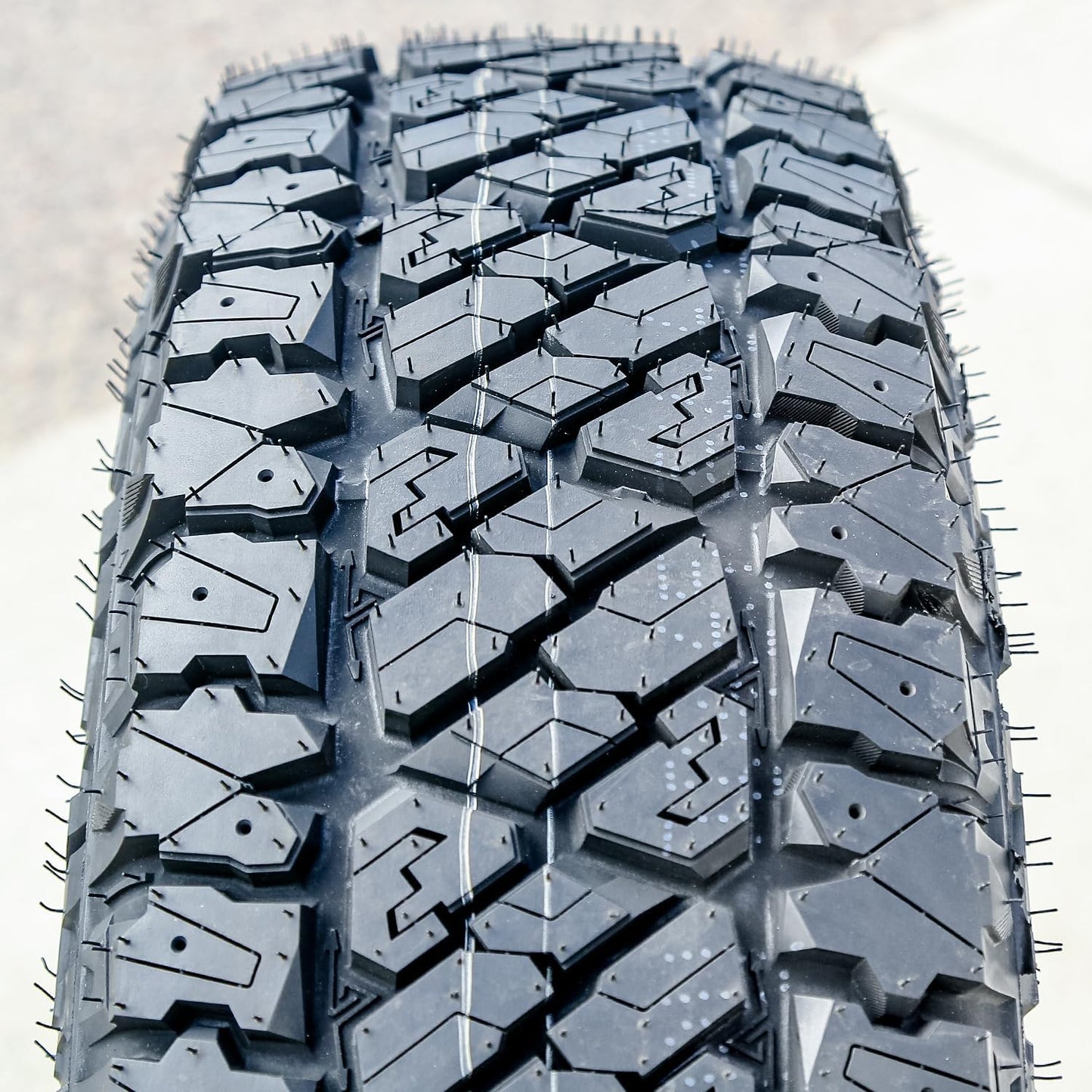 Thunderer LT245/70R17 E RANGER A/TR 245 70 17 2457017 Tire