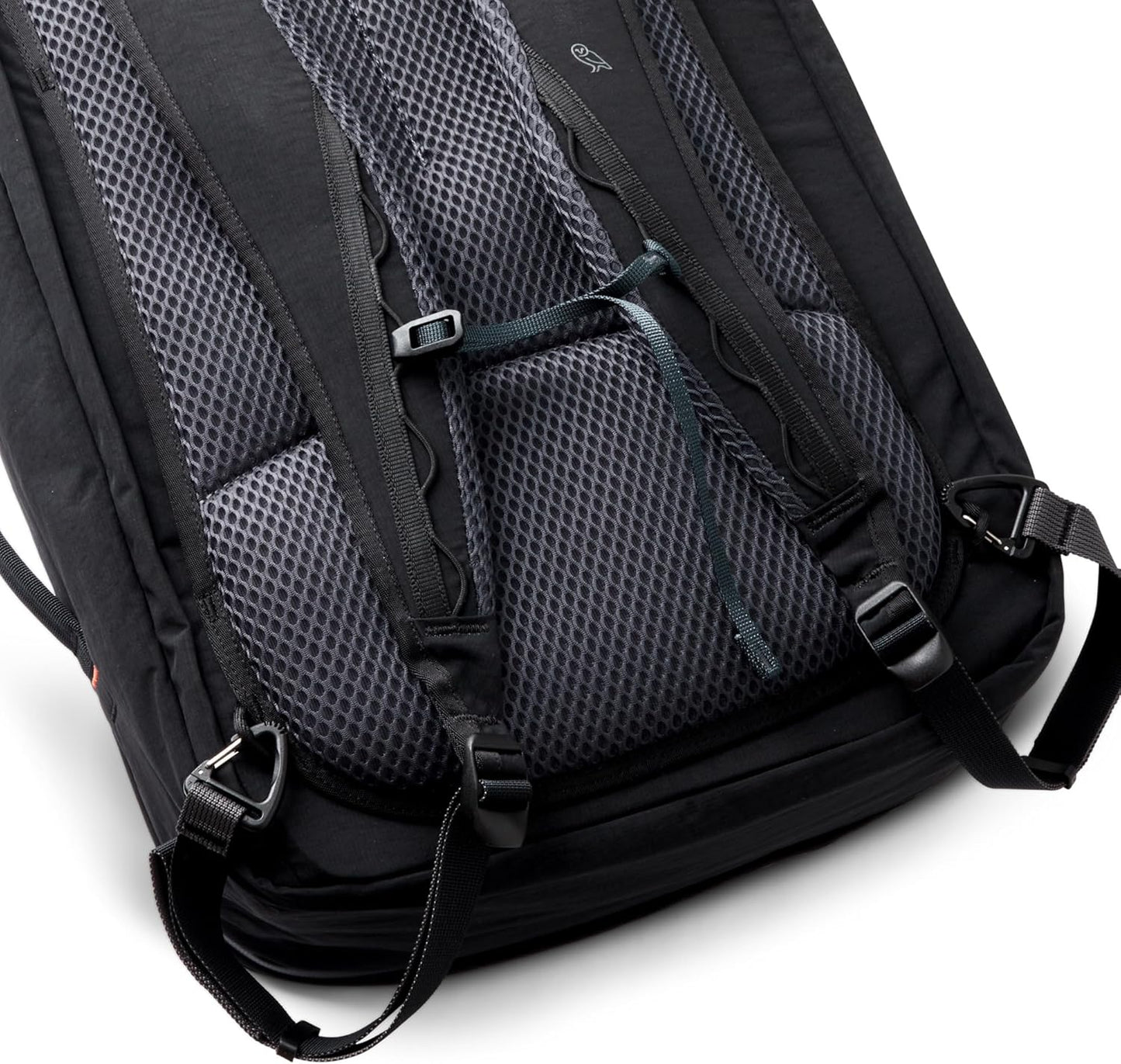 Bellroy Lite Travel Pack 38L (carry-on backpack, large travel backpack for international travelers, with laptop pocket, interior packing cells and tuck-away shoulder straps) - Black