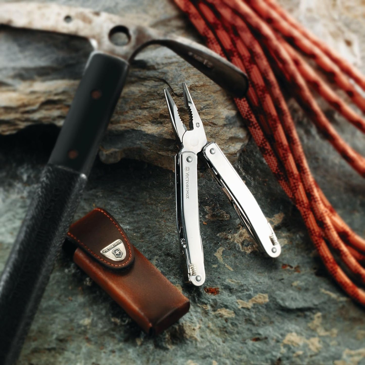 Victorinox Swiss Tool Spirit X Swiss Army Knife, 24 Function Swiss Made Multitool with Large Blade, Pliers and Wire Cutter - Silver with Nylon Pouch