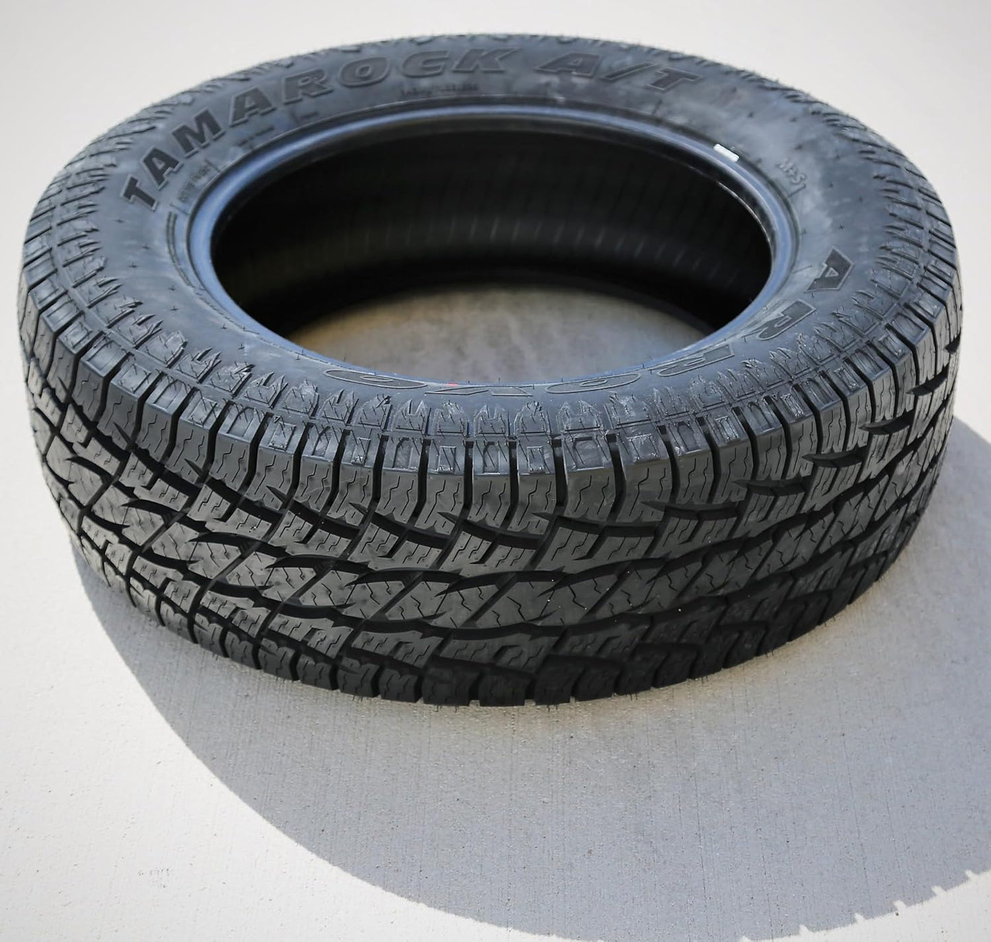 Arroyo Tamarock A/T 265/70R17 113T All-Season tire
