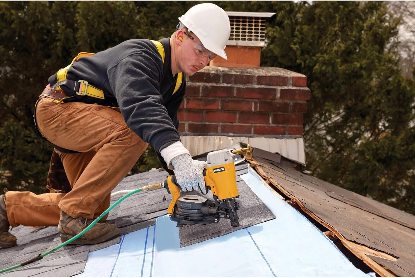 BOSTITCH Roofing Nail Gun, Pneumatic Coil Roofing Nailer, 15-Degree (BRN175A)