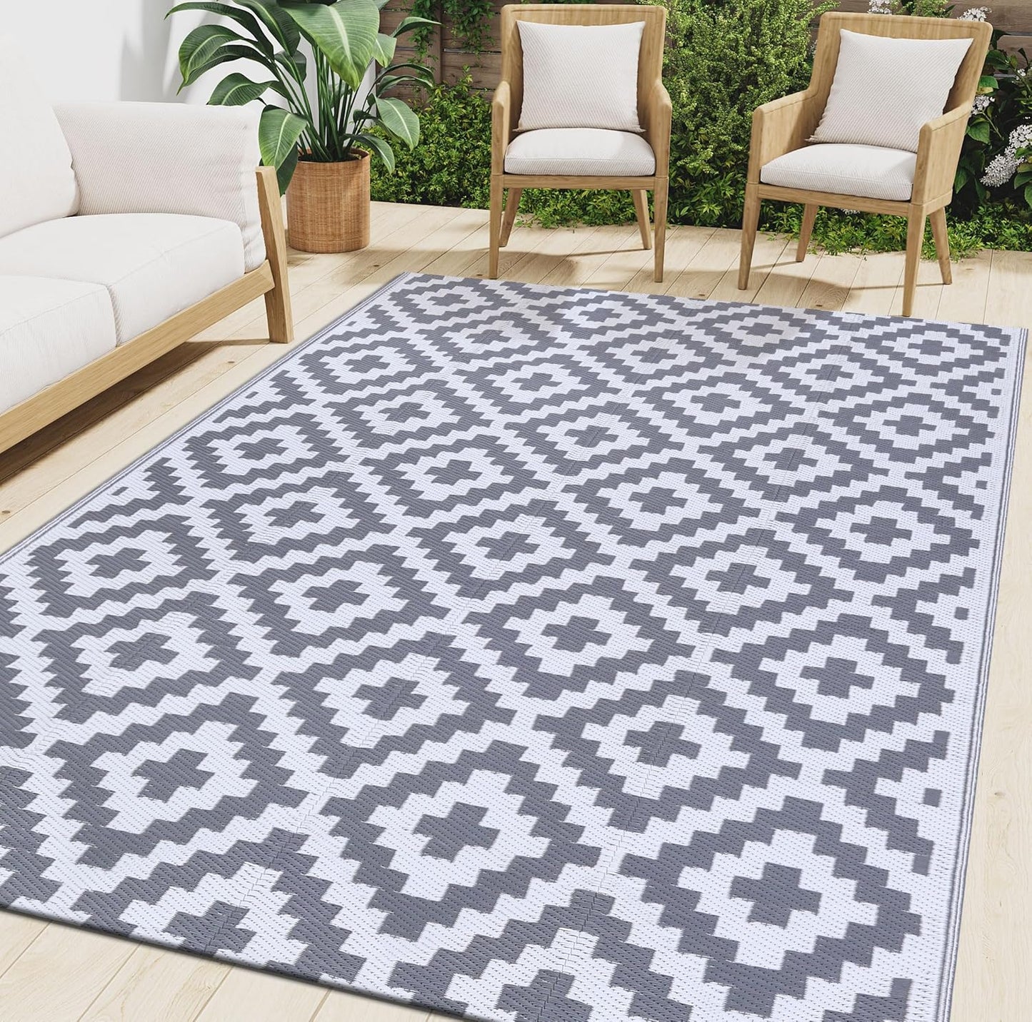 Smiry Waterproof Outdoor Rug 5x8 ft, Reversible Plastic Straw Patio Camping Rugs, Outdoor Indoor RV Mat Carpet for Patio, Outside Entry, Backyard, Deck, Bench, Picnic, Camper, Black & Beige