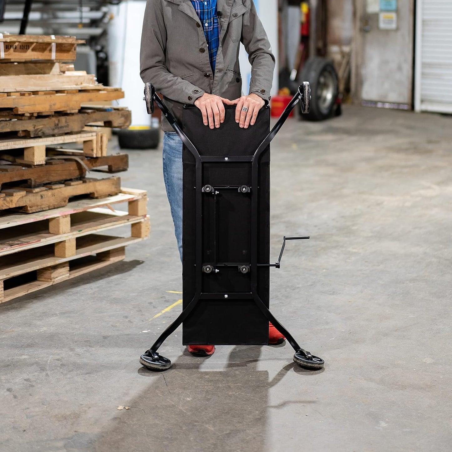 Traxion 1-200 King Crawler Rolling Automotive Mechanic Creeper W/All-Terrain 5" Casters,Black