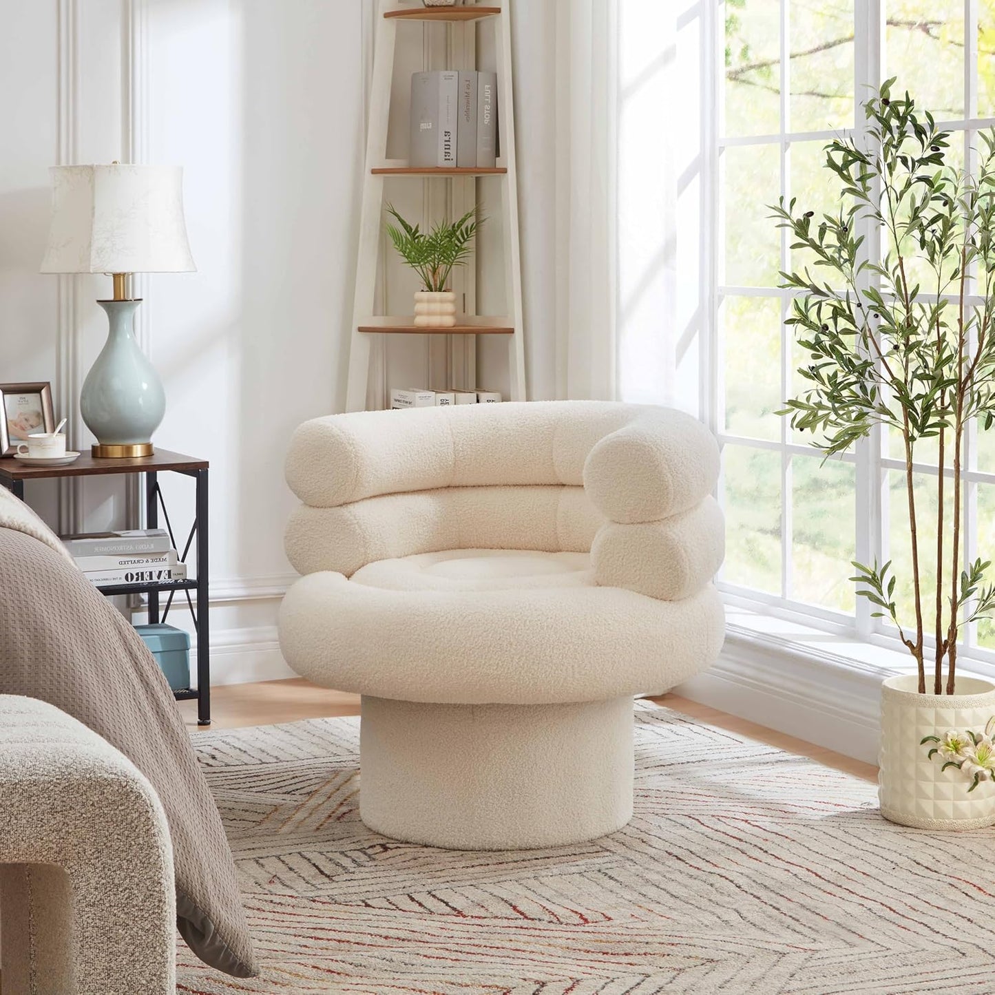 360° Swivel Accent Chair - Cozy Sherpa Fabric, Ergonomic Barrel Design, Stylish and Comfortable for Living Room, Bedroom, or Office (Beige-Sherpa)