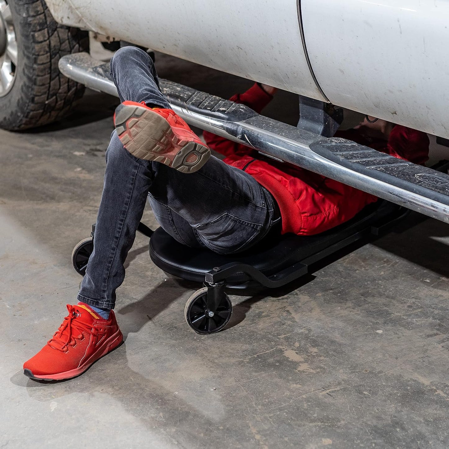 Traxion 1-100 ProGear Wide Body Low Profile Automotive Creeper W/All-Terrain 5" Casters , Black