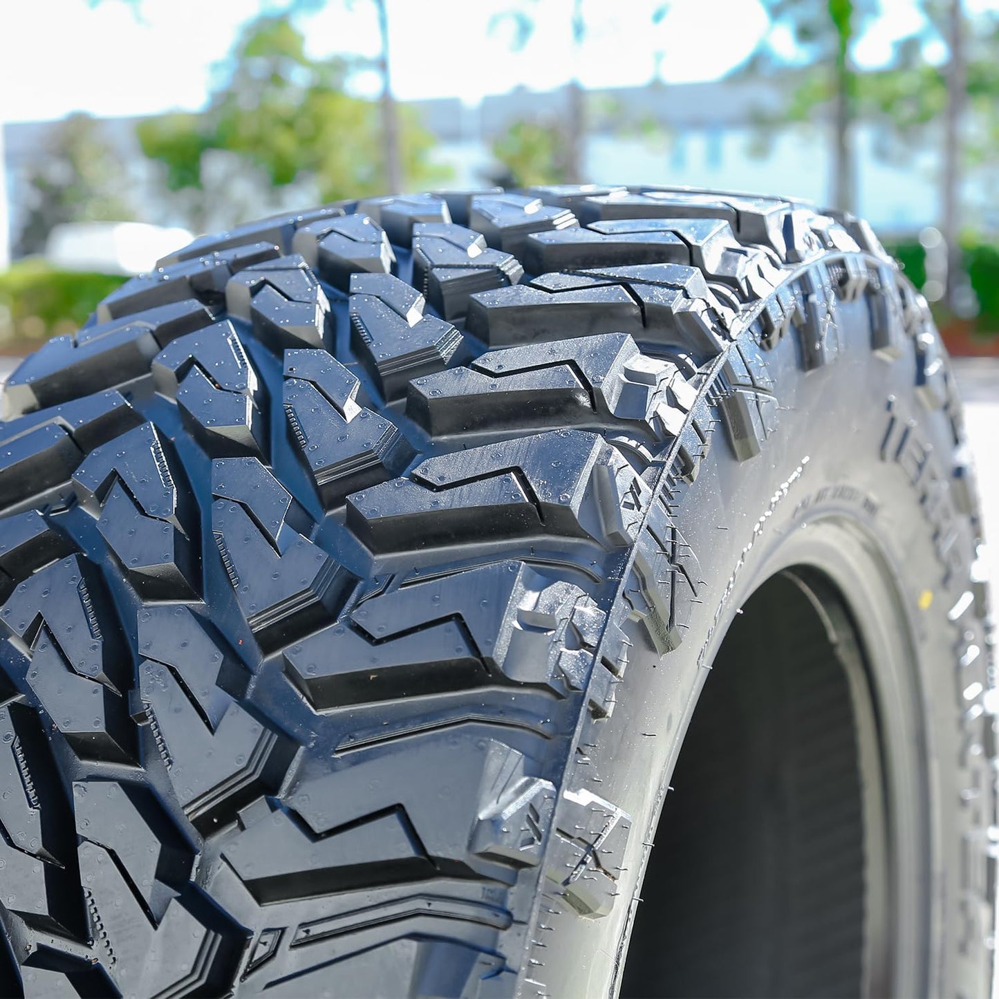 Venom Power Terra Hunter M/T Mud Off-Road Light Truck Radial Tire-33X12.50R20LT 33X12.50X20 33X12.50-20 119Q Load Range F LRF 12-Ply BSW Black Side Wall
