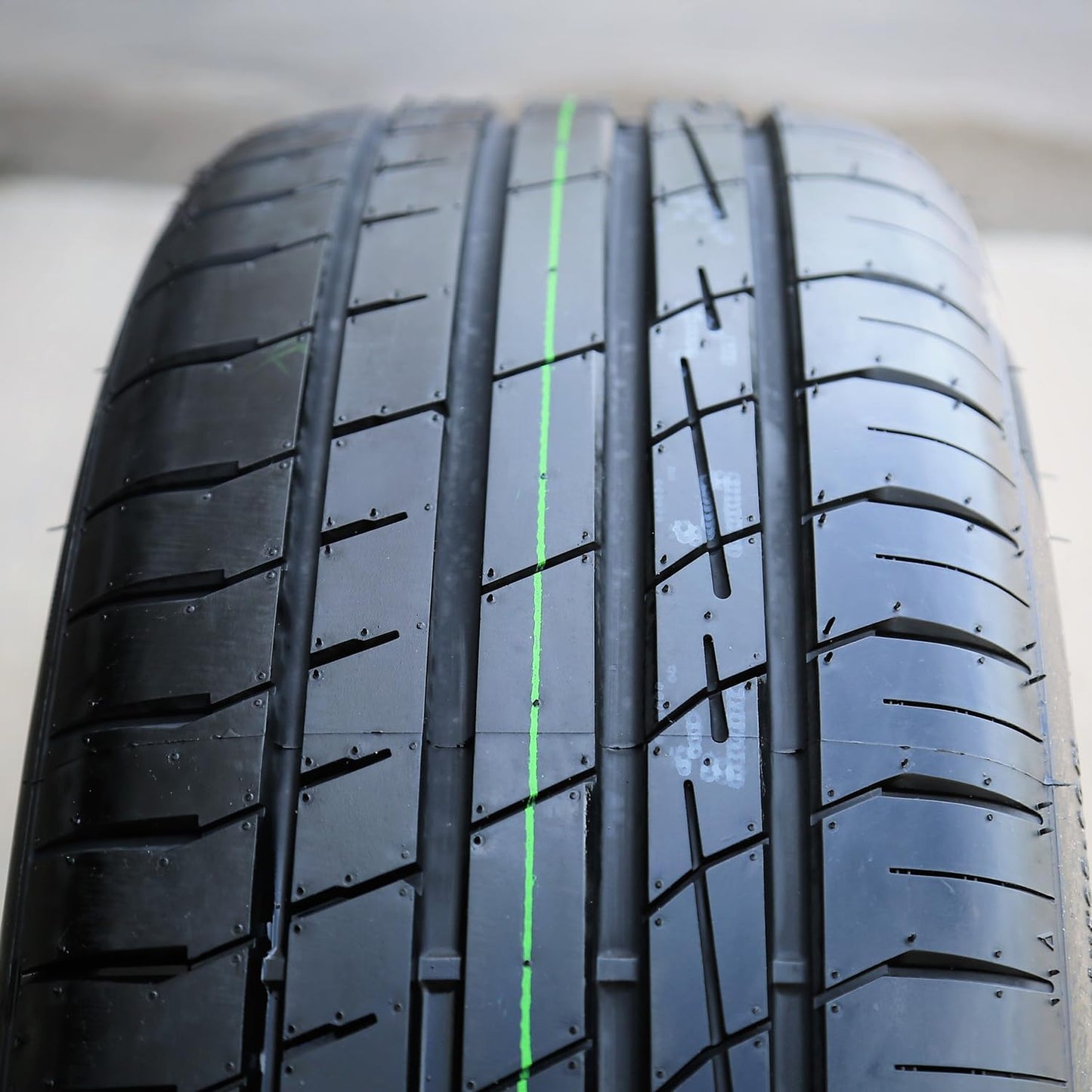 ACCELERA 255/65 R18 111H IOTA ST68 TL(T)