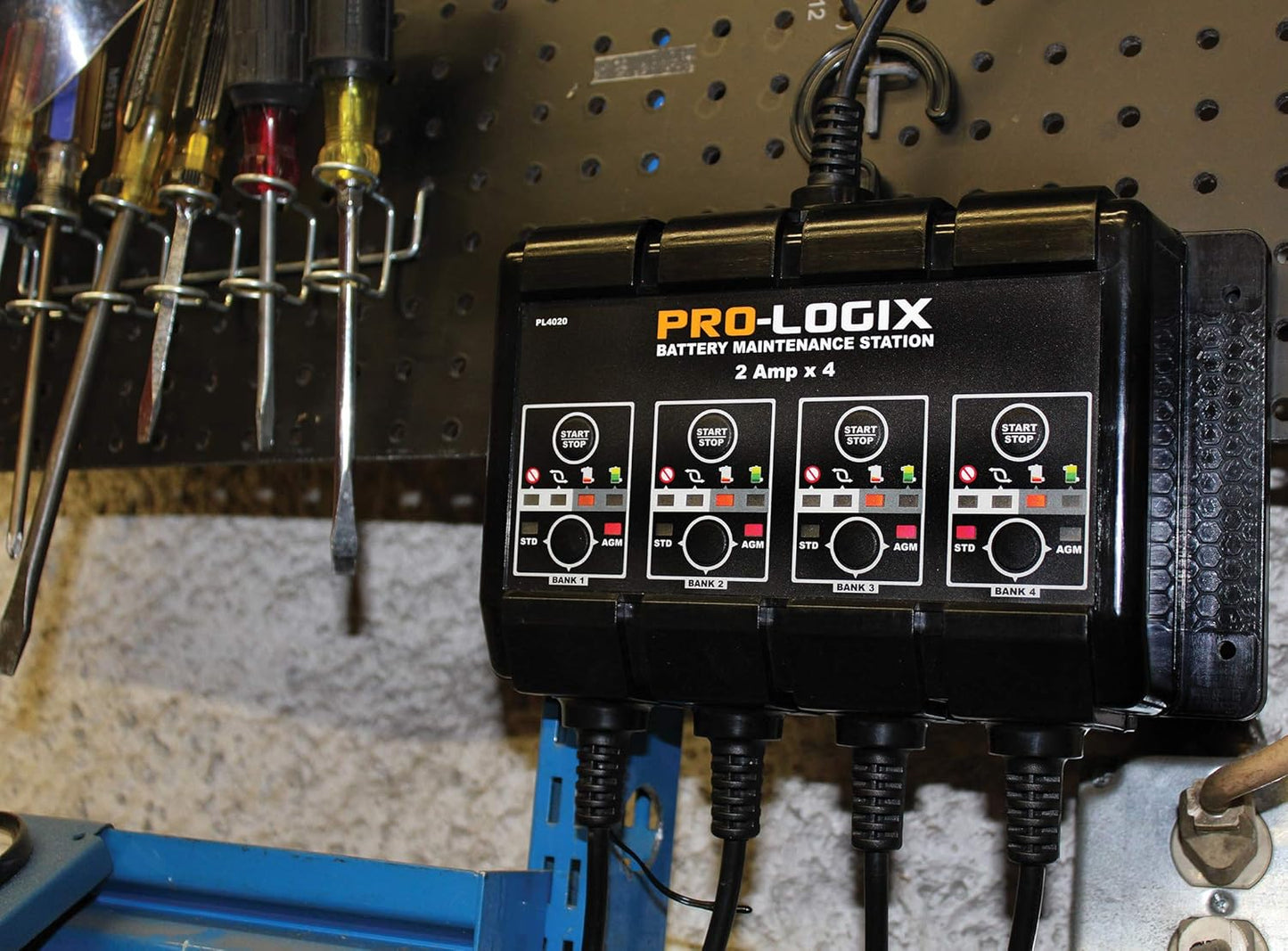 Clore Automotive PL4020, Pro-Logix 4-Bank, 8-Amp (2-Amp Per Bank) Fully Automatic Smart Charger, 12V Battery Charger, Battery Maintainer, Desulfator with Temperature Compensation, Black